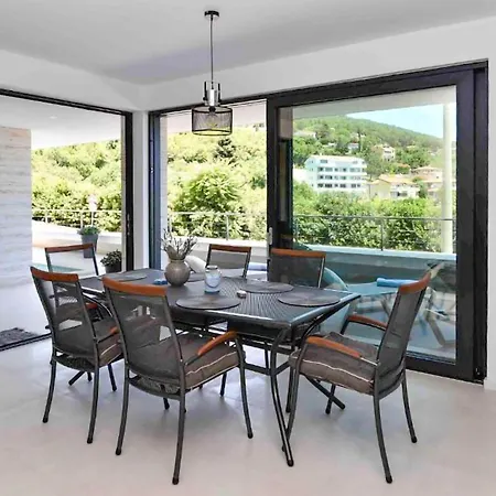 Cozy In With Harbor View Holiday home *